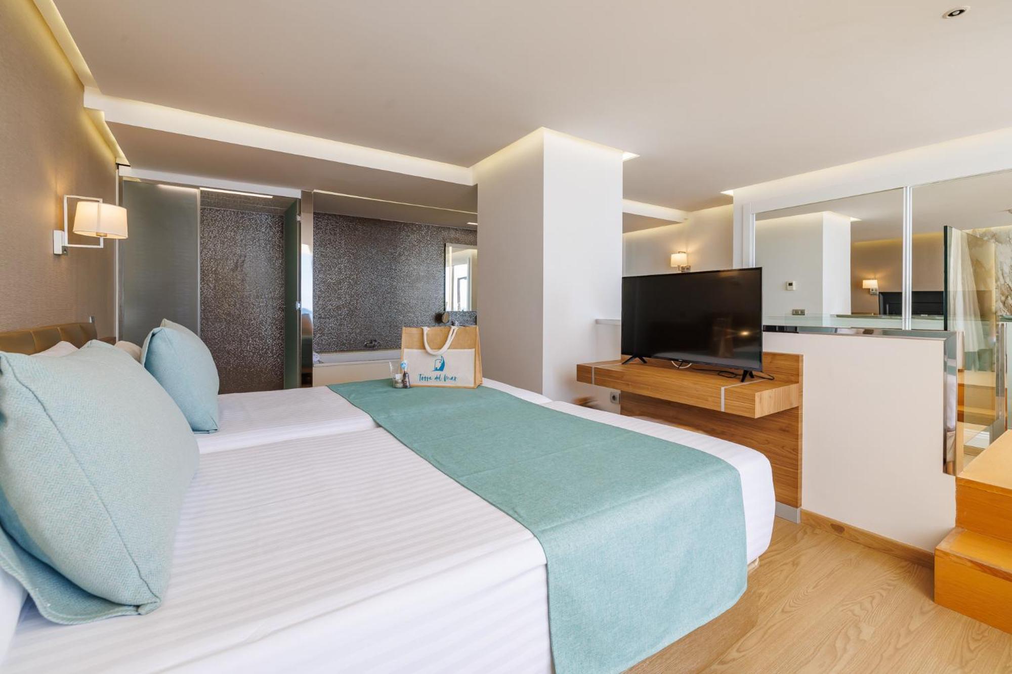 Hotel Torre del Mar - Ibiza Playa d'en Bossa Esterno foto